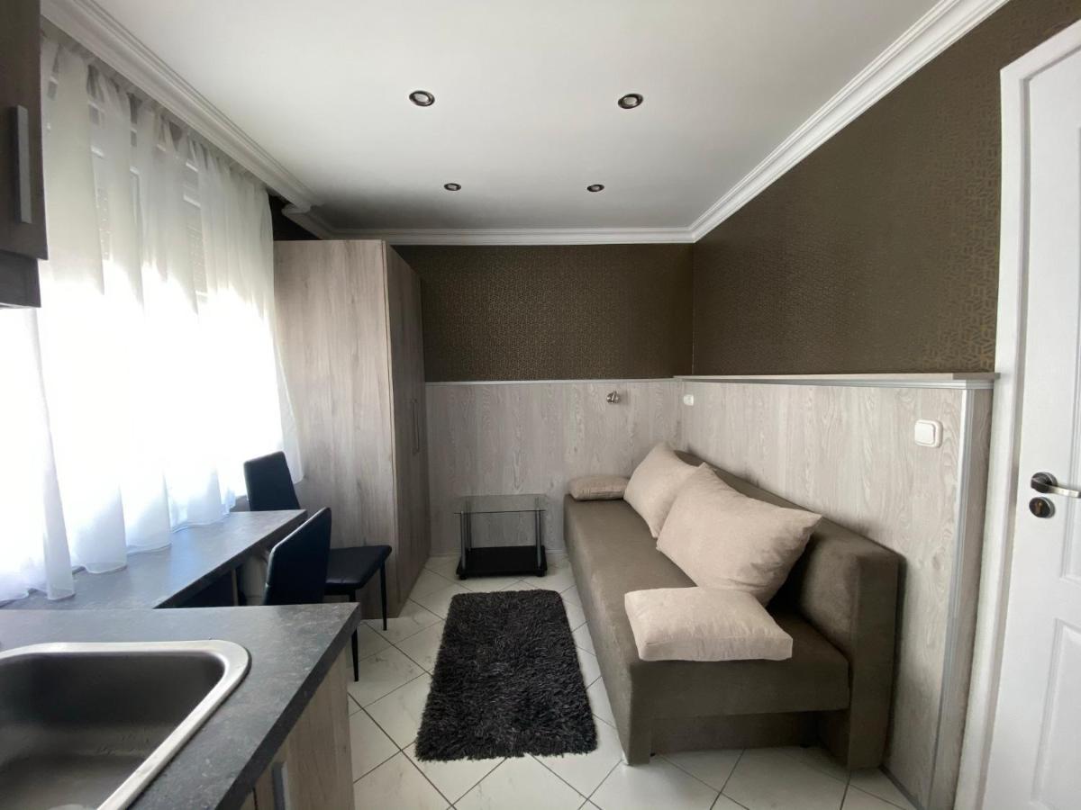 Barbara Vendeghaz Apartment Balatonfured Exterior photo