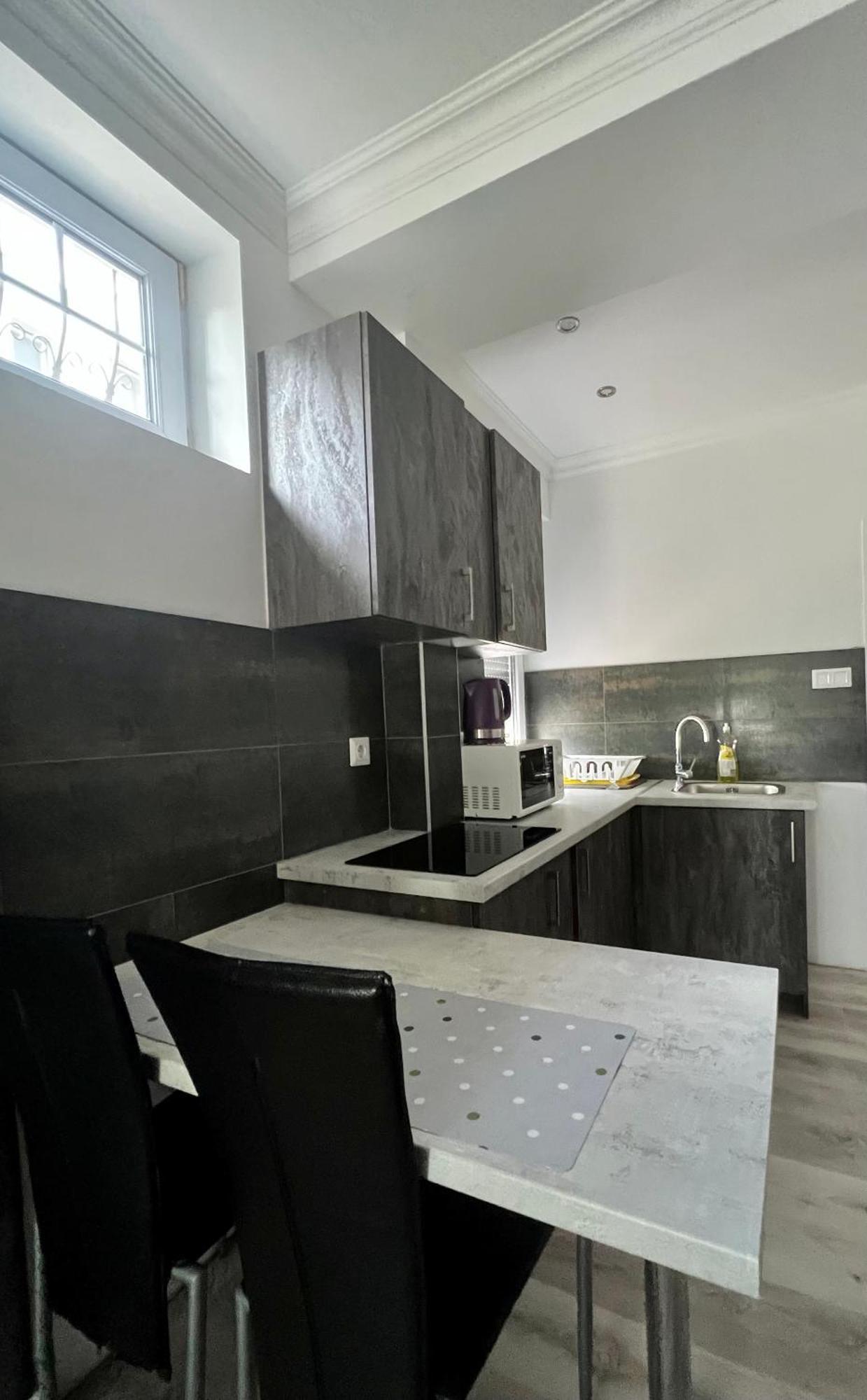 Barbara Vendeghaz Apartment Balatonfured Exterior photo