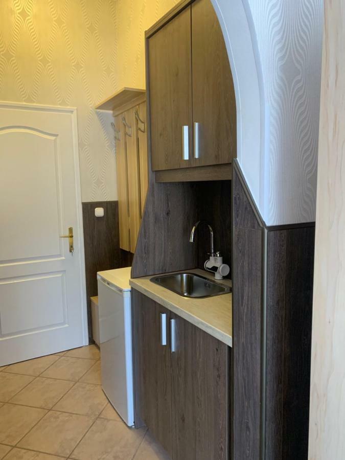 Barbara Vendeghaz Apartment Balatonfured Exterior photo